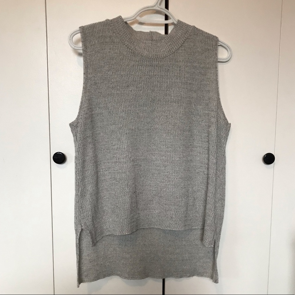 Alya Sleeveless Top
